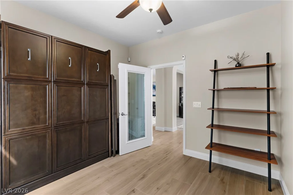 7591 Apache Cliff, Las Vegas, NV 89113