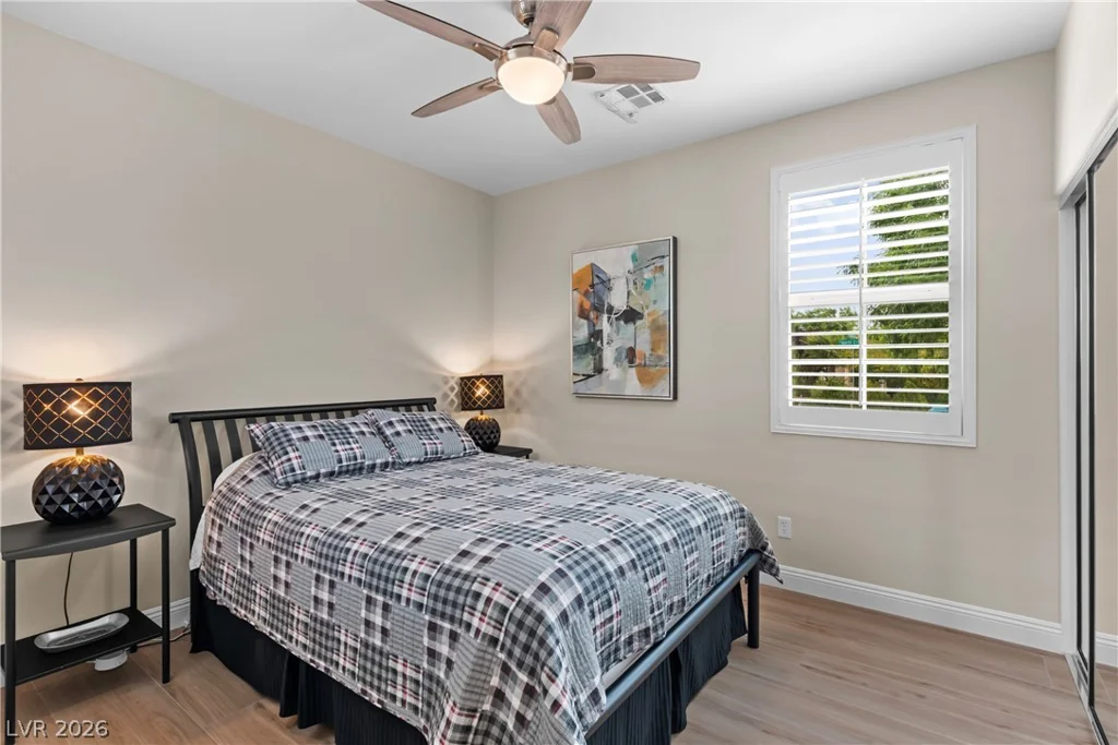 7591 Apache Cliff, Las Vegas, NV 89113