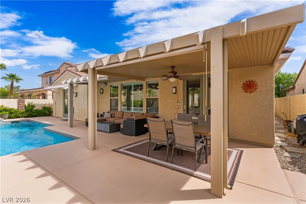 7591 Apache Cliff, Las Vegas, NV 89113