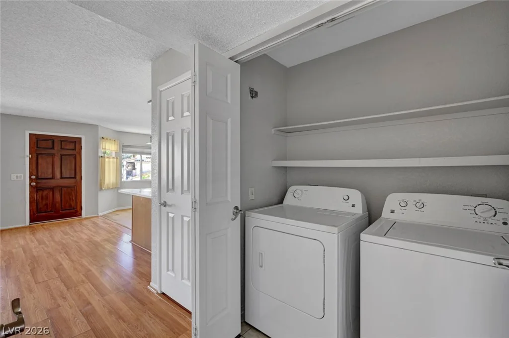 913 Falconhead, Las Vegas, NV 89128