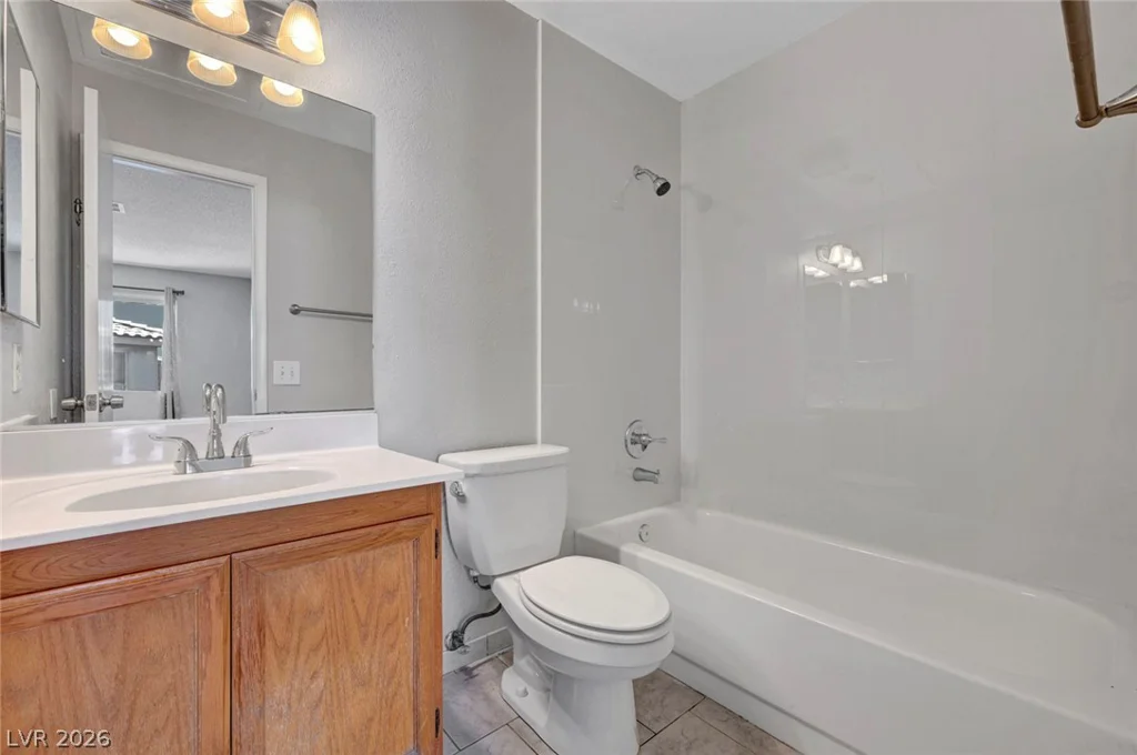 913 Falconhead, Las Vegas, NV 89128
