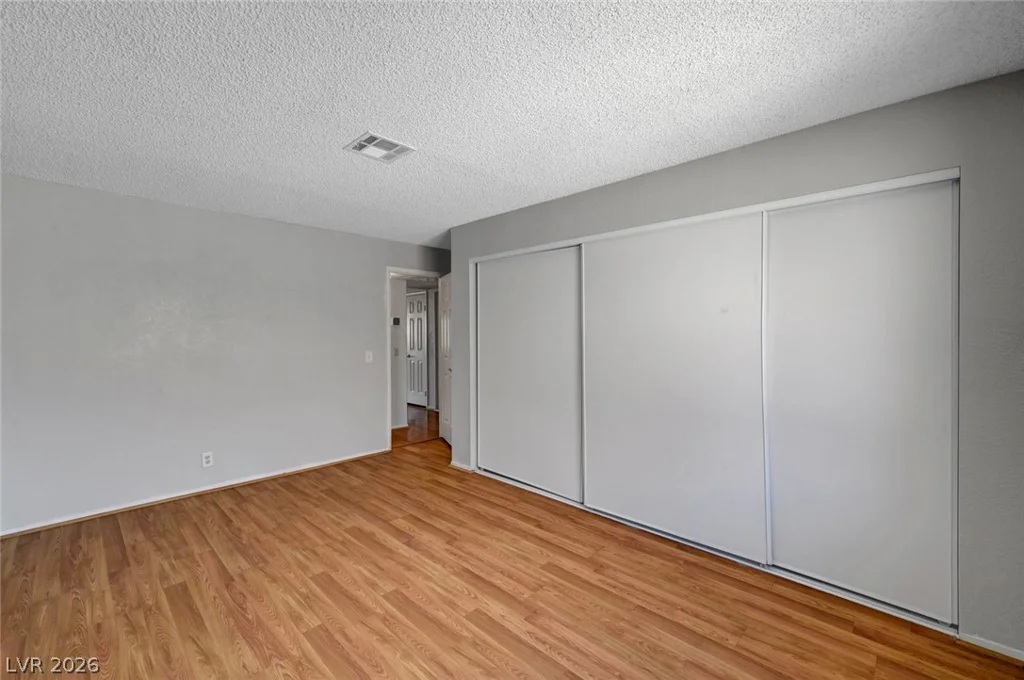 913 Falconhead, Las Vegas, NV 89128