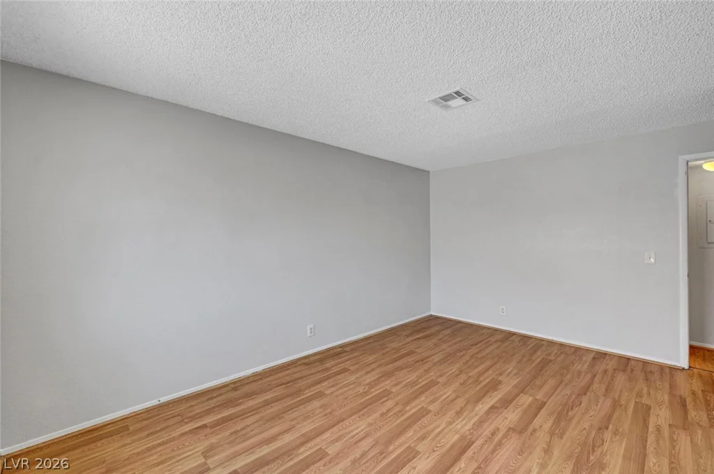 913 Falconhead, Las Vegas, NV 89128