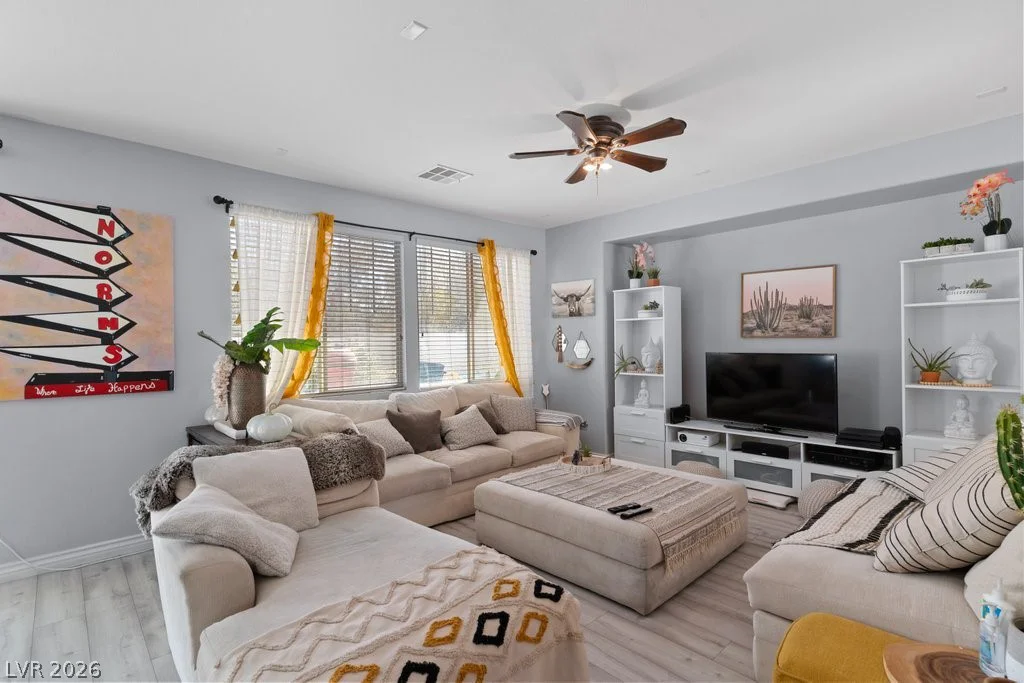 6620 Macdoogle, Las Vegas, NV 89166