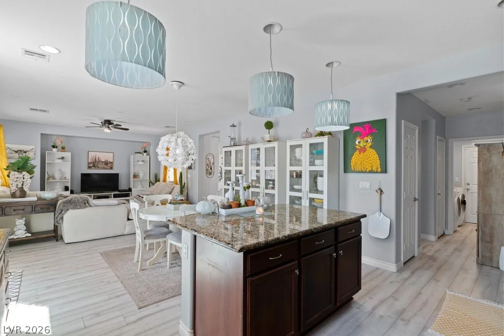6620 Macdoogle, Las Vegas, NV 89166
