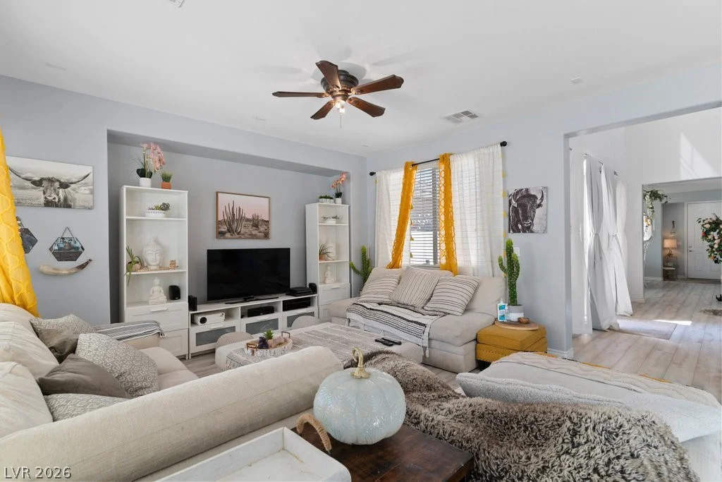 6620 Macdoogle, Las Vegas, NV 89166