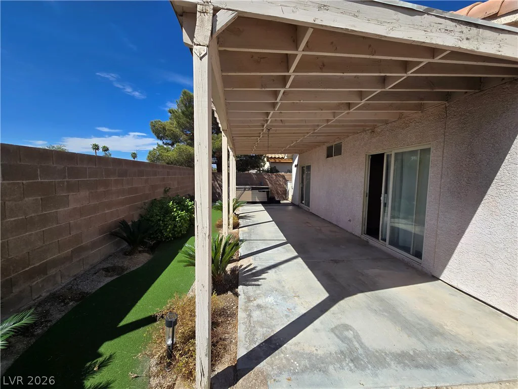 607 Snake Charmer, North Las Vegas, NV 89031