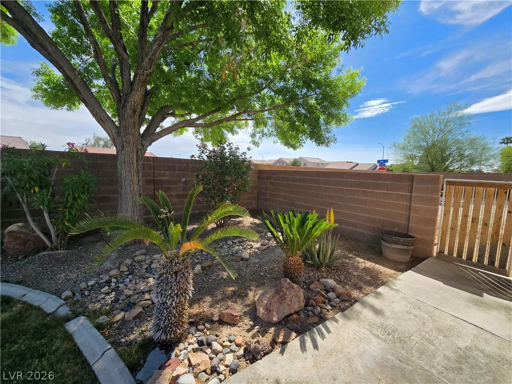 607 Snake Charmer, North Las Vegas, NV 89031