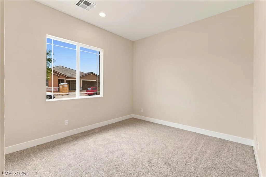 7662 Desert Bleu, Las Vegas, NV 89178