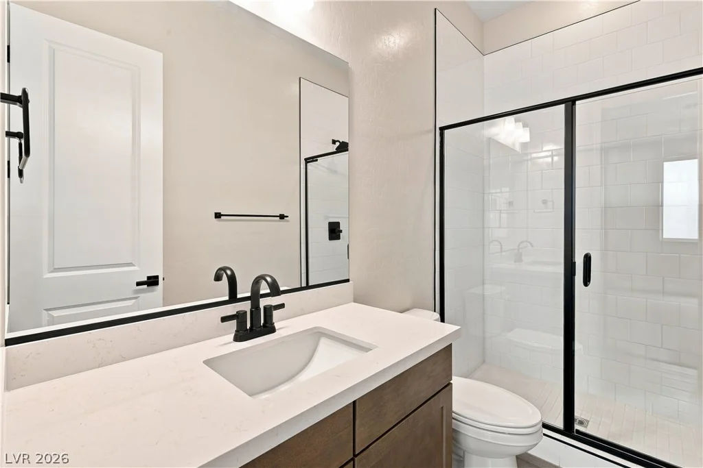 7662 Desert Bleu, Las Vegas, NV 89178