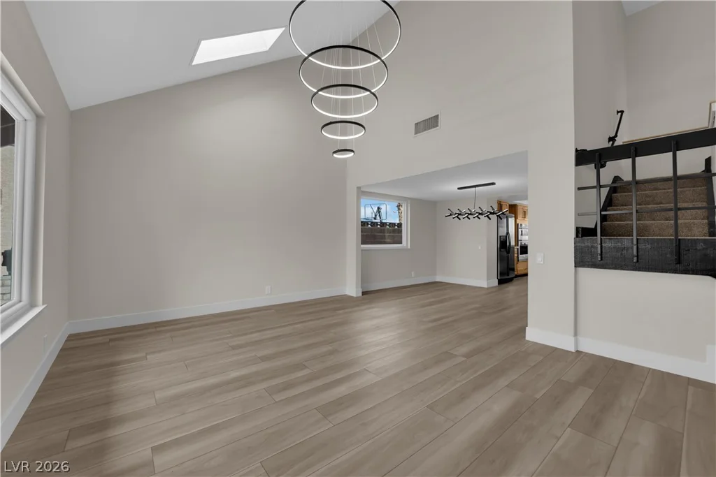 5060 Ridgeview, Las Vegas, NV 89120