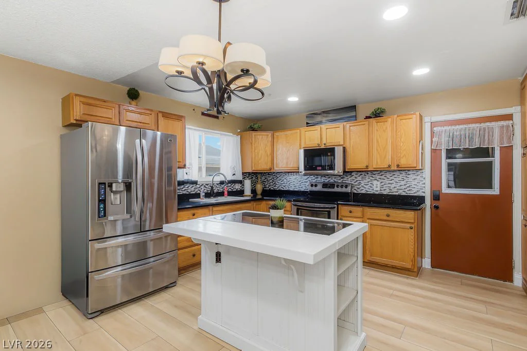 4092 Harmon, Las Vegas, NV 89121