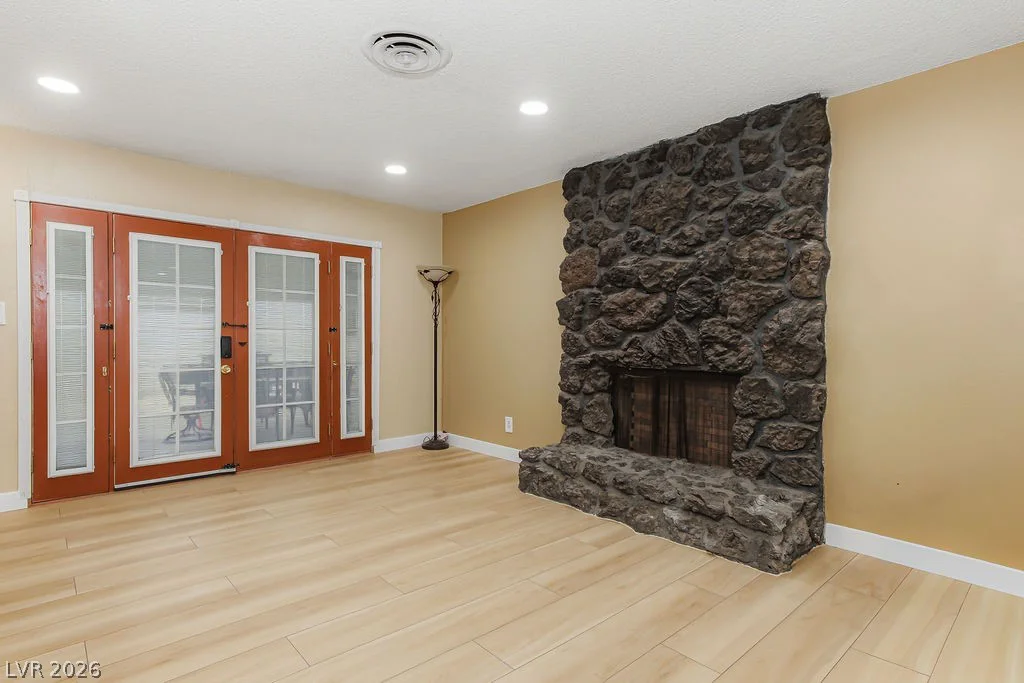 4092 Harmon, Las Vegas, NV 89121