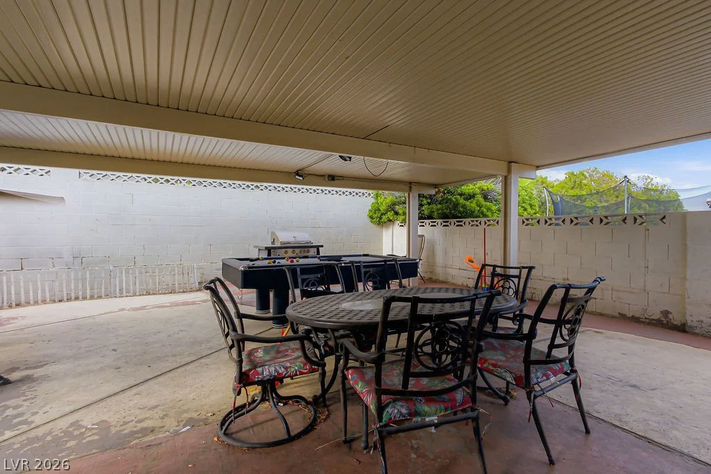4092 Harmon, Las Vegas, NV 89121