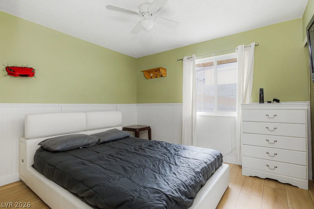 4092 Harmon, Las Vegas, NV 89121