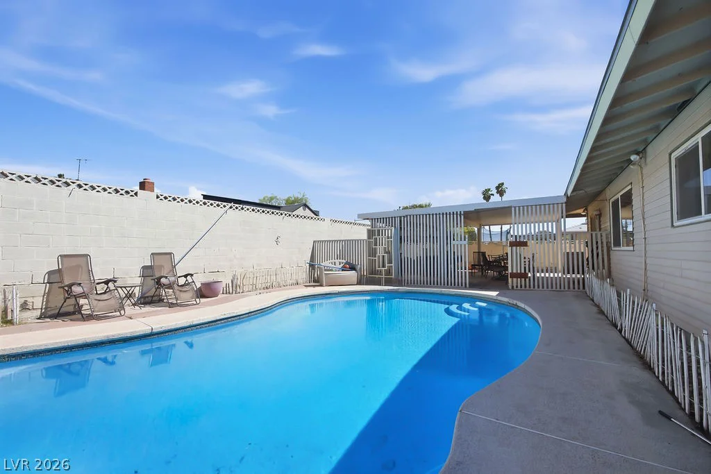 4092 Harmon, Las Vegas, NV 89121
