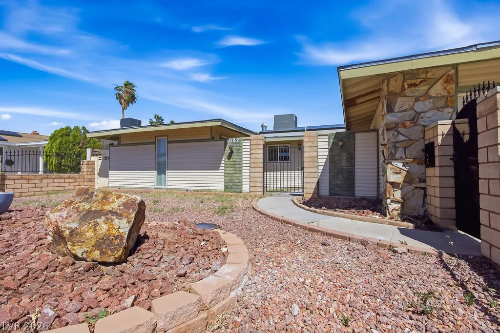 4092 Harmon, Las Vegas, NV 89121