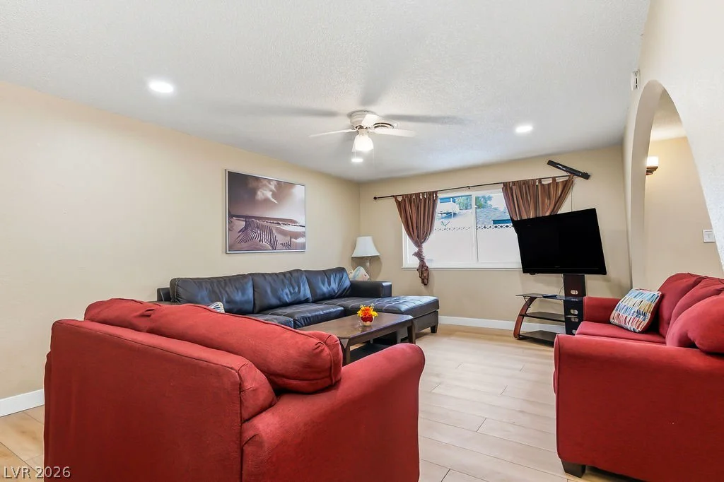 4092 Harmon, Las Vegas, NV 89121