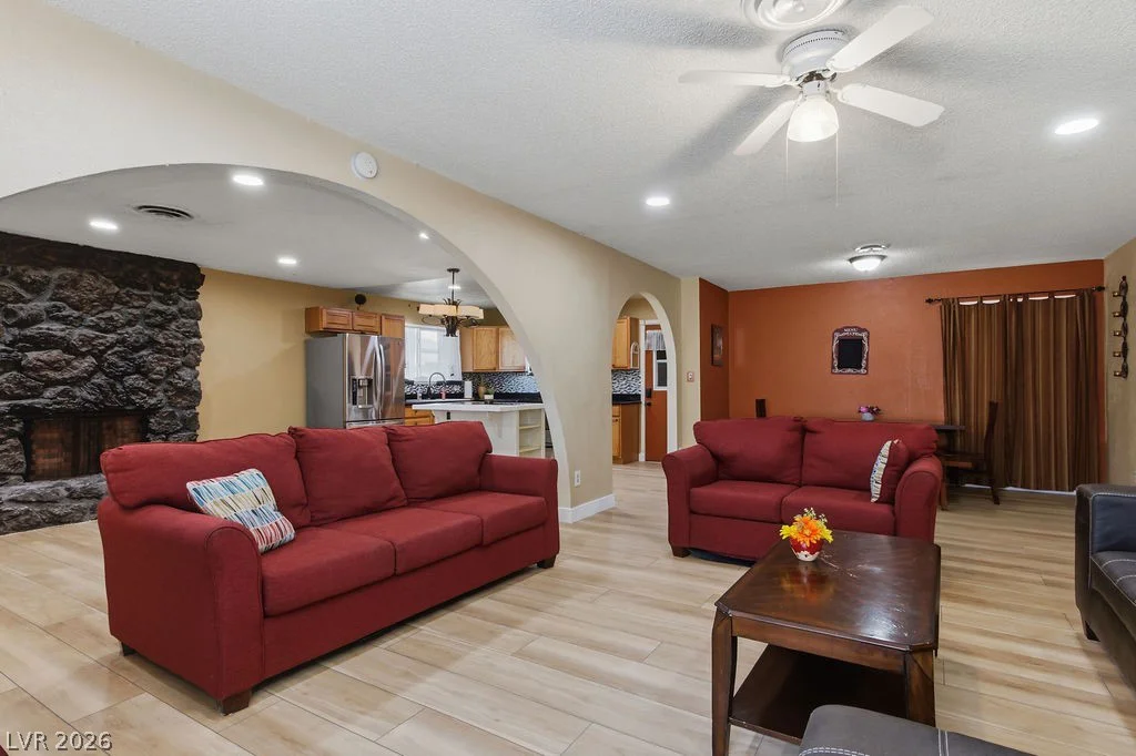 4092 Harmon, Las Vegas, NV 89121