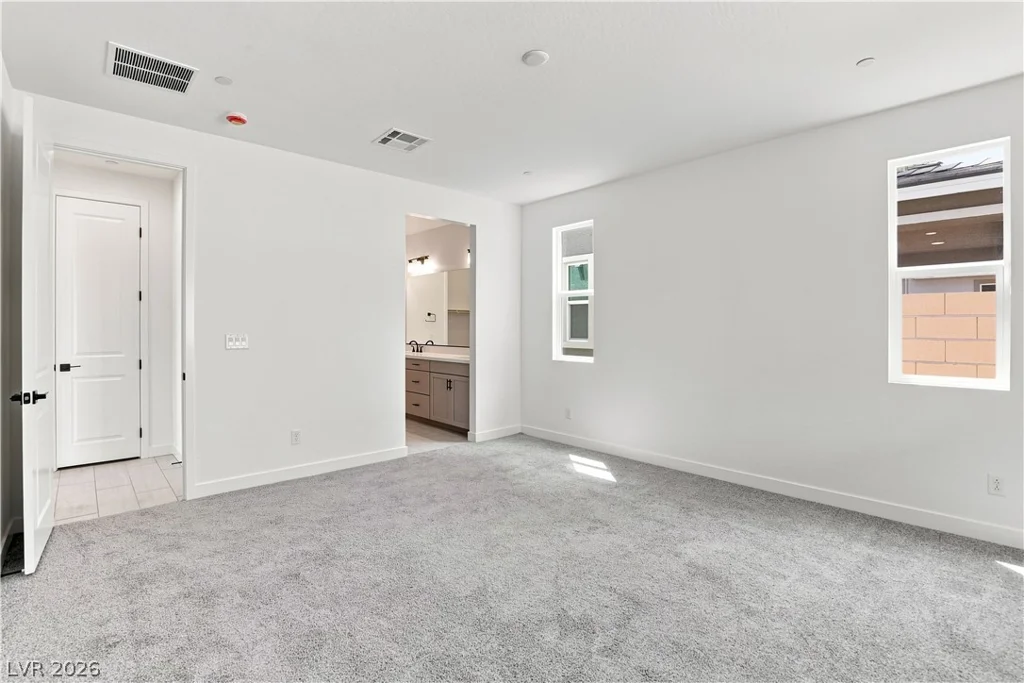 8231 Dwayne Frye, Las Vegas, NV 89148