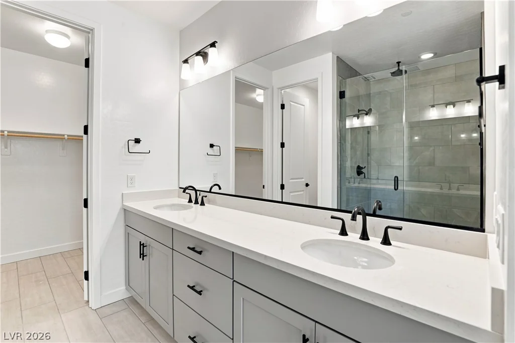 8231 Dwayne Frye, Las Vegas, NV 89148