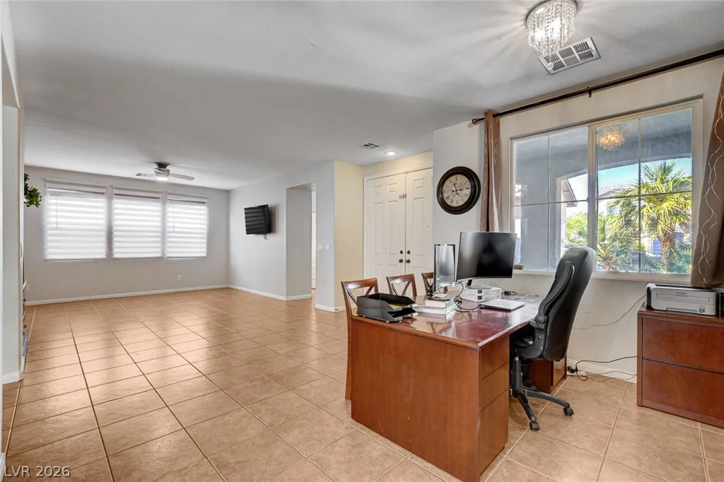 5819 Toofer Winds, Las Vegas, NV 89131