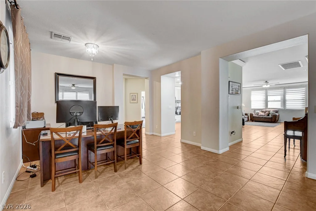 5819 Toofer Winds, Las Vegas, NV 89131