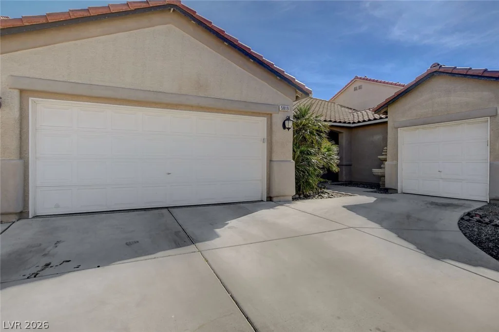 5819 Toofer Winds, Las Vegas, NV 89131