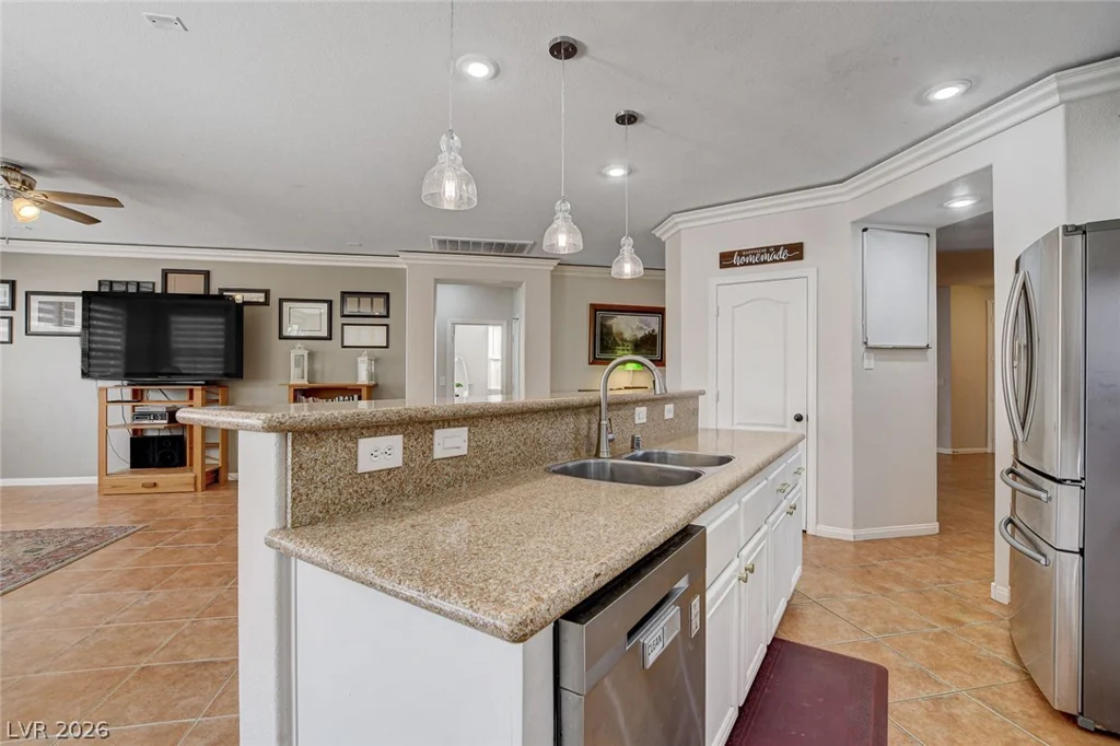 5819 Toofer Winds, Las Vegas, NV 89131