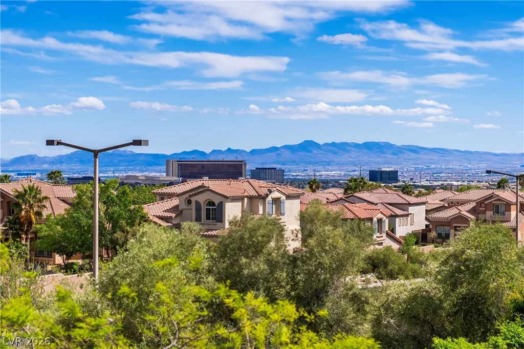 564 Ivy Spring, Las Vegas, NV 89138