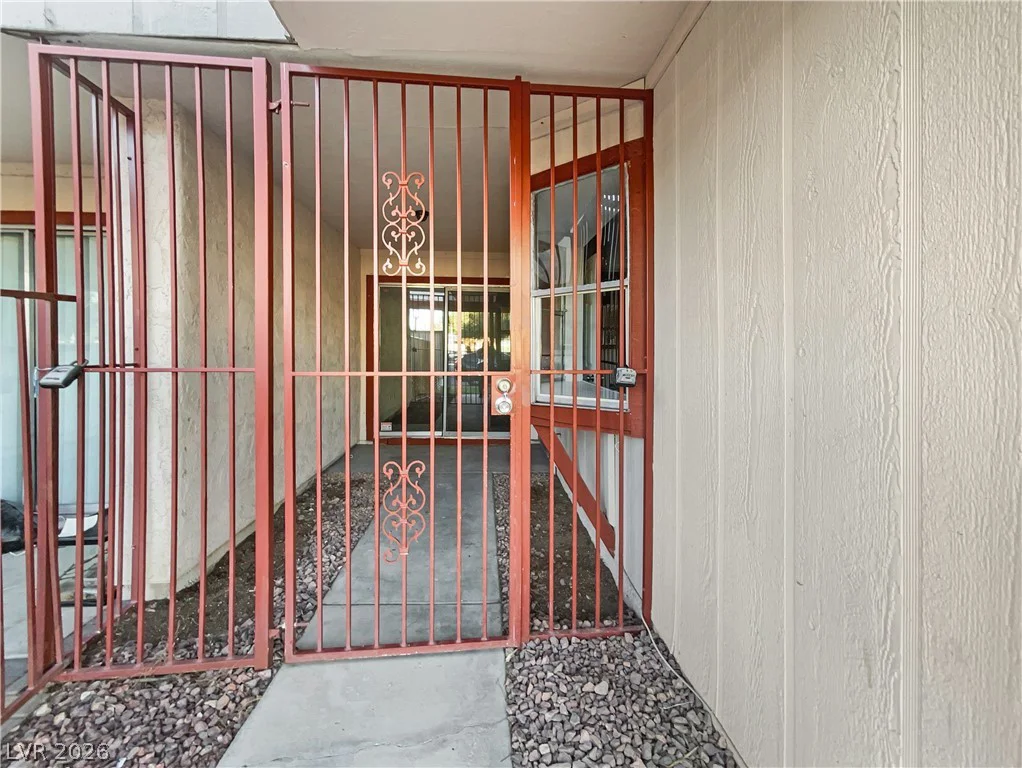 401 Lamb, Las Vegas, NV 89110