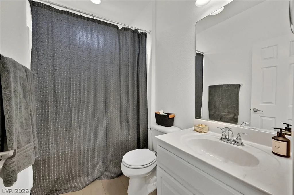 11512 Belmont Lake, Las Vegas, NV 89135