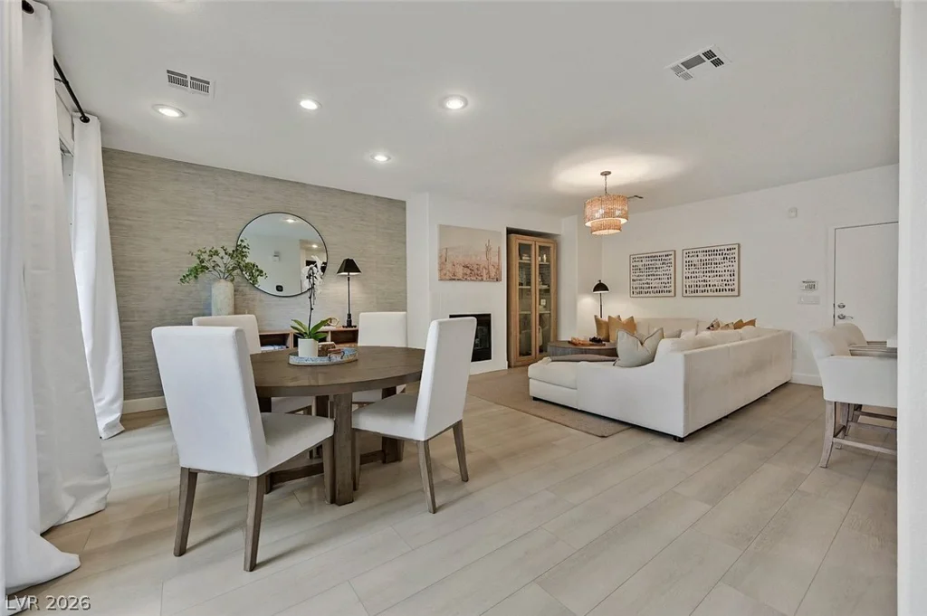 11512 Belmont Lake, Las Vegas, NV 89135