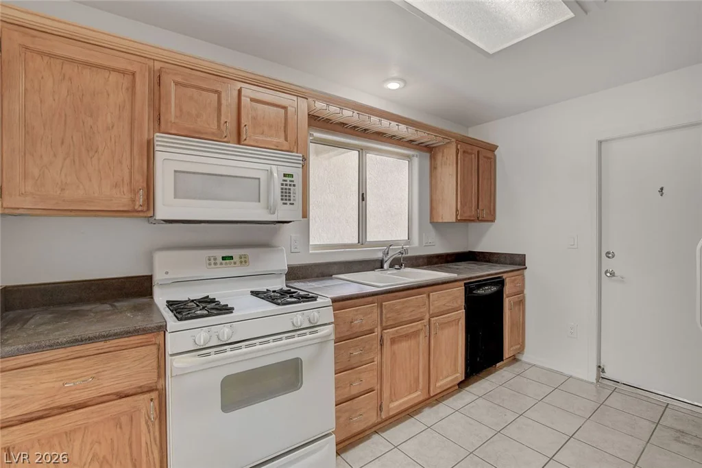 10028 Bundella, Las Vegas, NV 89134