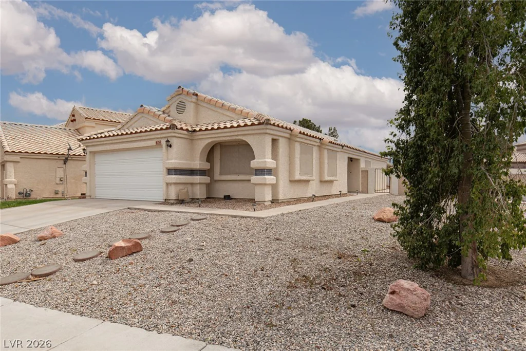 352 Lander, Henderson, NV 89074