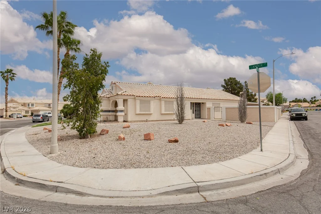352 Lander, Henderson, NV 89074