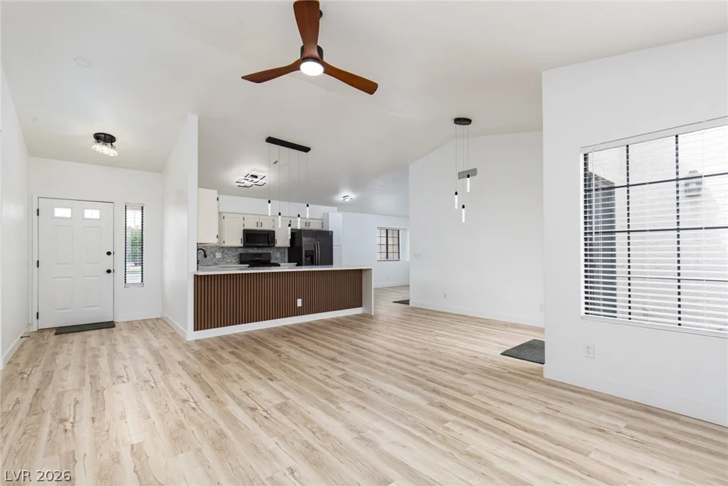 352 Lander, Henderson, NV 89074