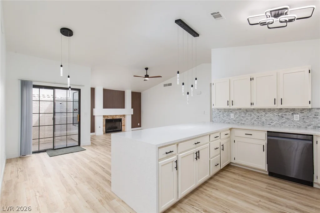 352 Lander, Henderson, NV 89074