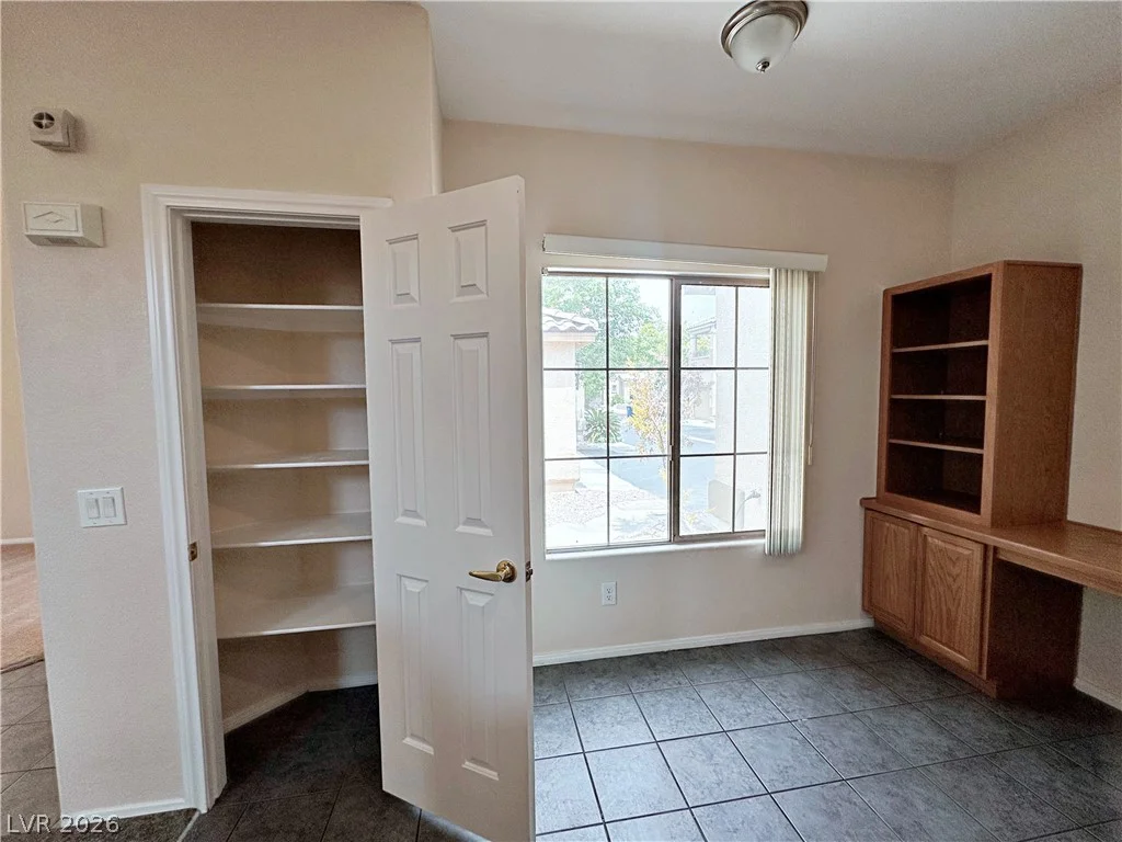 7805 Marbledoe, Las Vegas, NV 89149