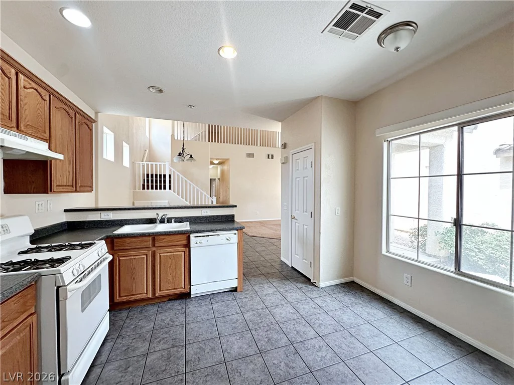 7805 Marbledoe, Las Vegas, NV 89149