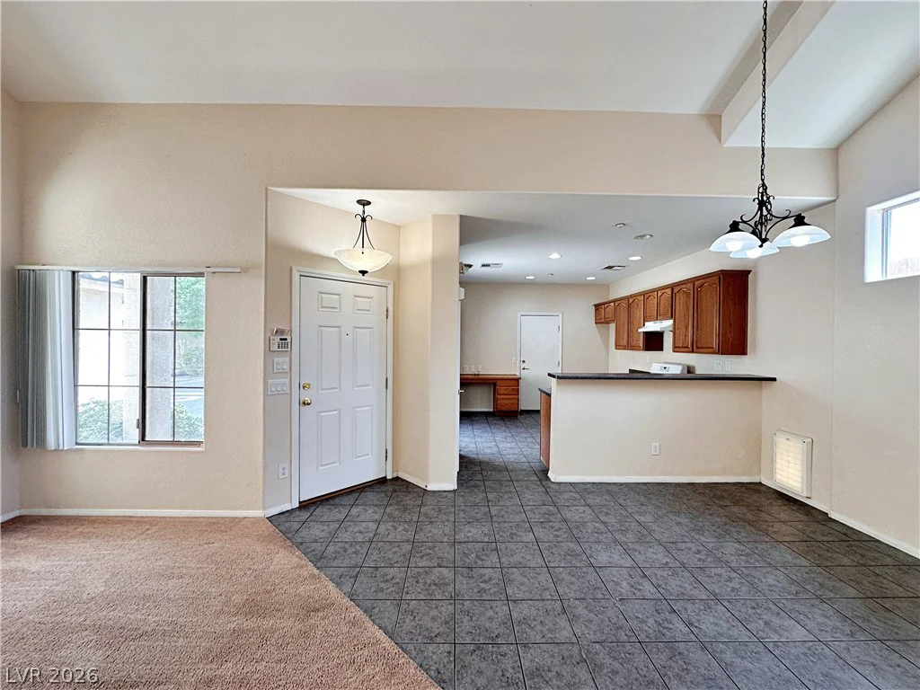 7805 Marbledoe, Las Vegas, NV 89149