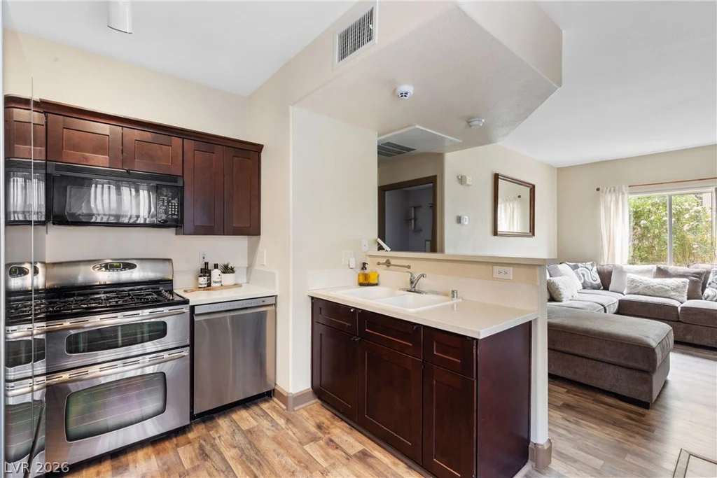 2110 Los Feliz, Las Vegas, NV 89156