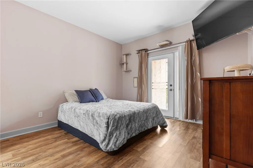 2110 Los Feliz, Las Vegas, NV 89156