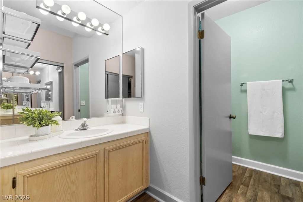2110 Los Feliz, Las Vegas, NV 89156