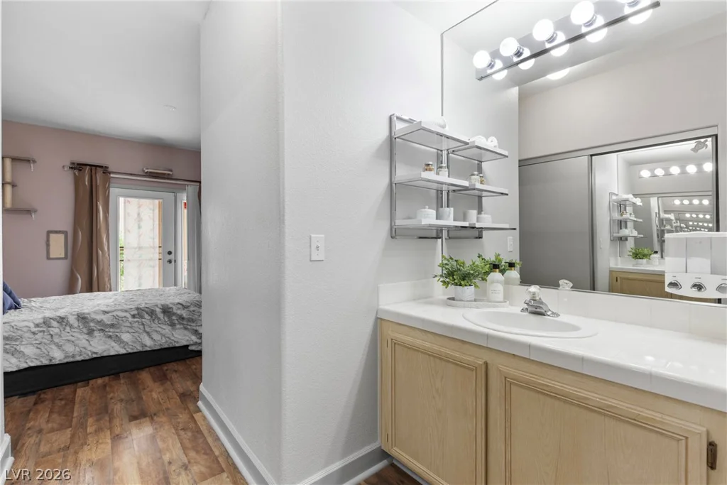 2110 Los Feliz, Las Vegas, NV 89156