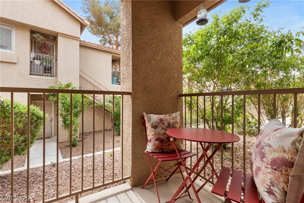 2110 Los Feliz, Las Vegas, NV 89156