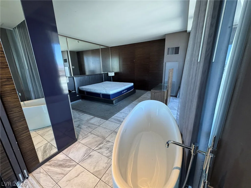 4381 Flamingo, Las Vegas, NV 89103