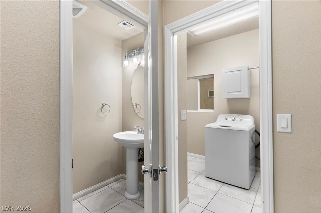 5543 Dancing Fox, Las Vegas, NV 89139