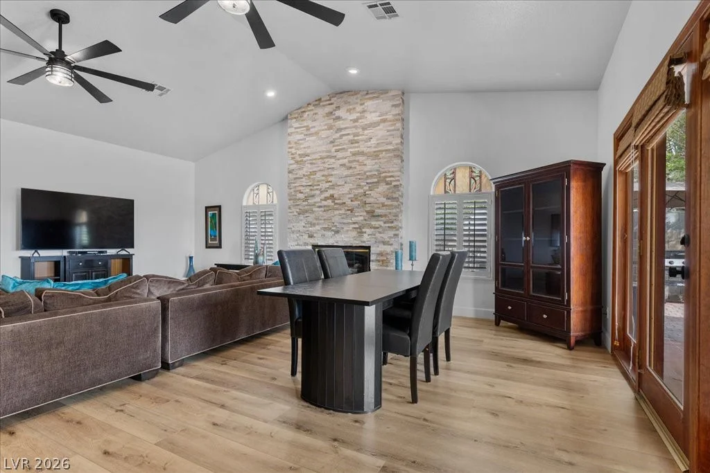 9510 Desert Crest, Las Vegas, NV 89129