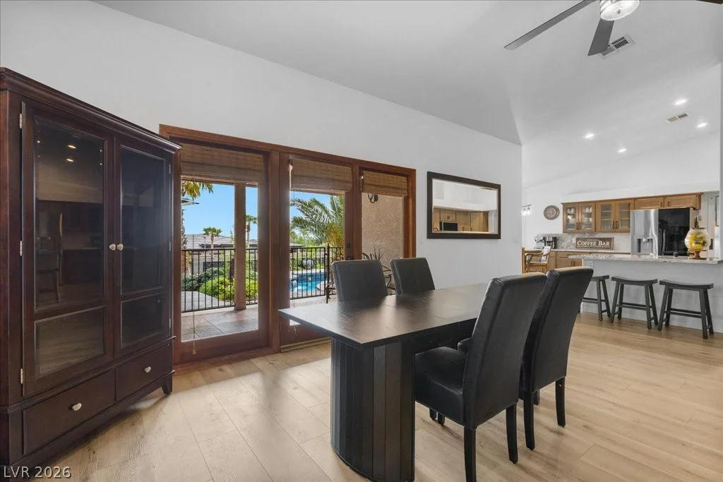9510 Desert Crest, Las Vegas, NV 89129